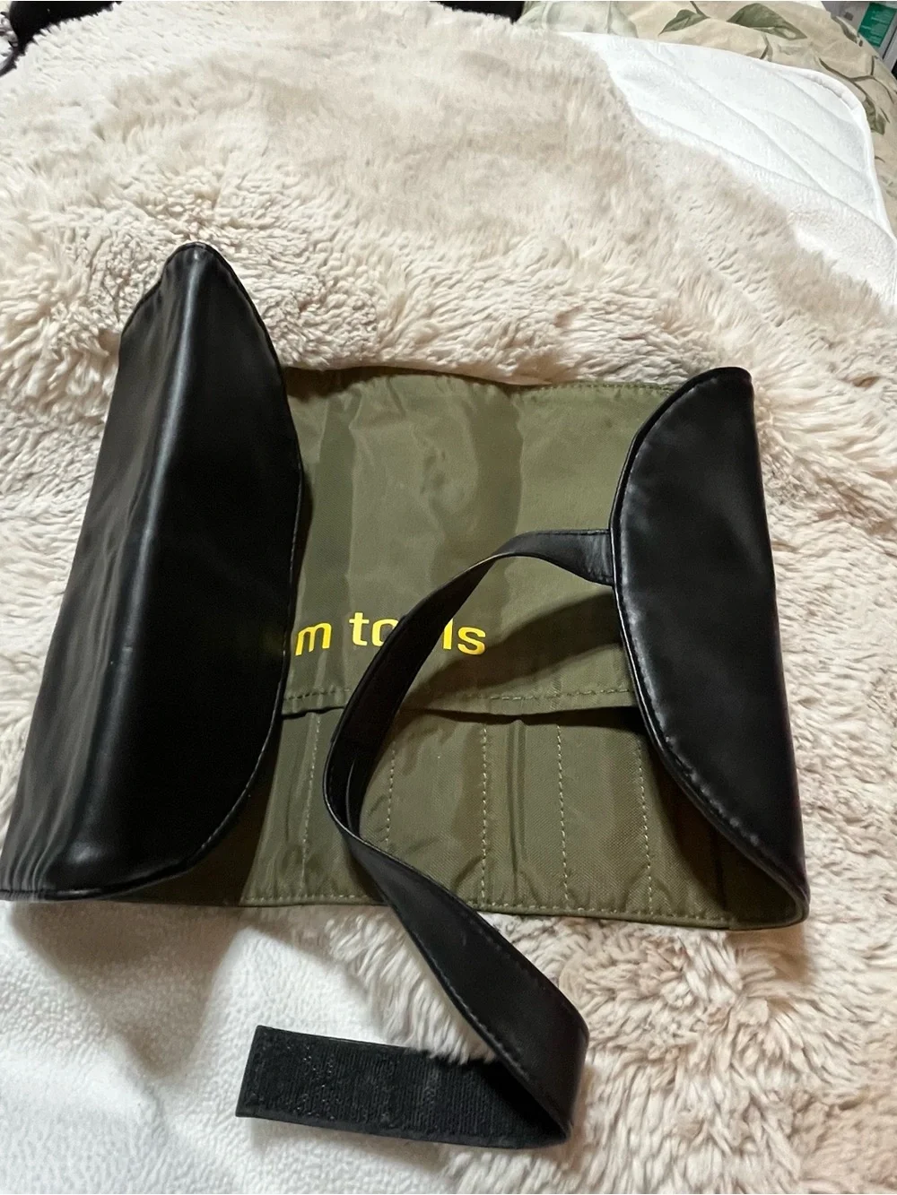 Olive Makeup Brush Roll Organizer 02-10R